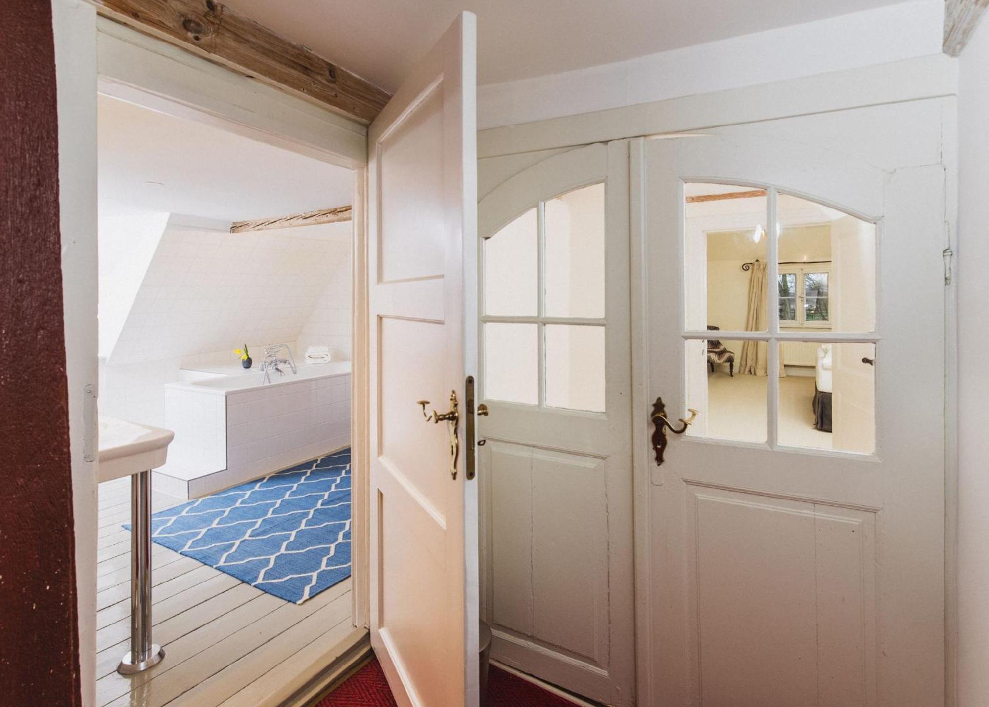 Herrenhaus Gut Dorotheenthal 담프 외부 사진